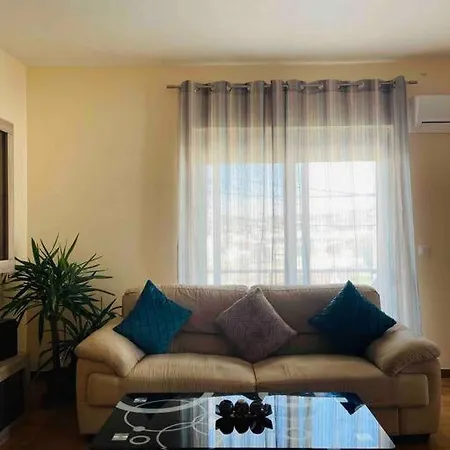 George House * Archangelos (Rhodes)