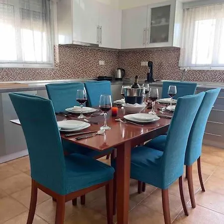 George House * Archangelos (Rhodes)