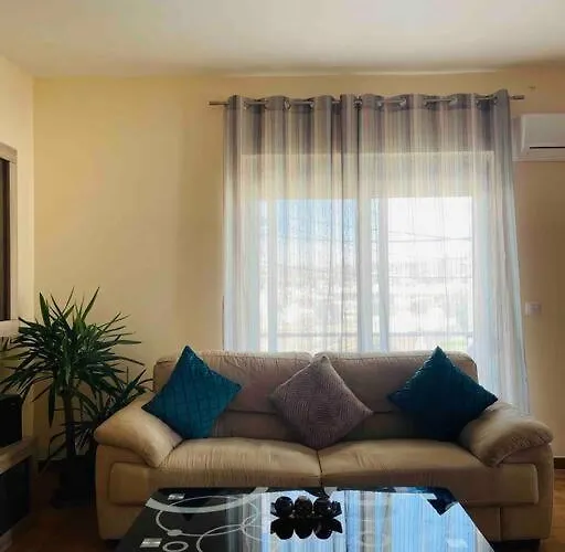 George House * Archangelos (Rhodes)